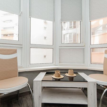 Luxrent Lägenhet Chişinau Exteriör bild